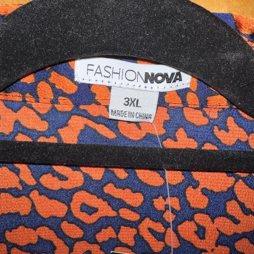 Fashion Nova Poplin Animal Print Button Front Blouse NWT! Size 3X - Picture 6 of 8